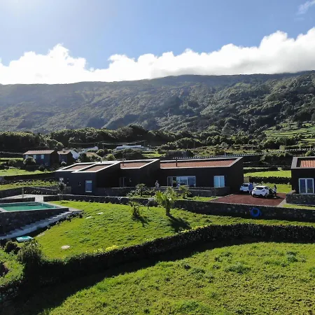 Feriehus Casas Da Prainha D *